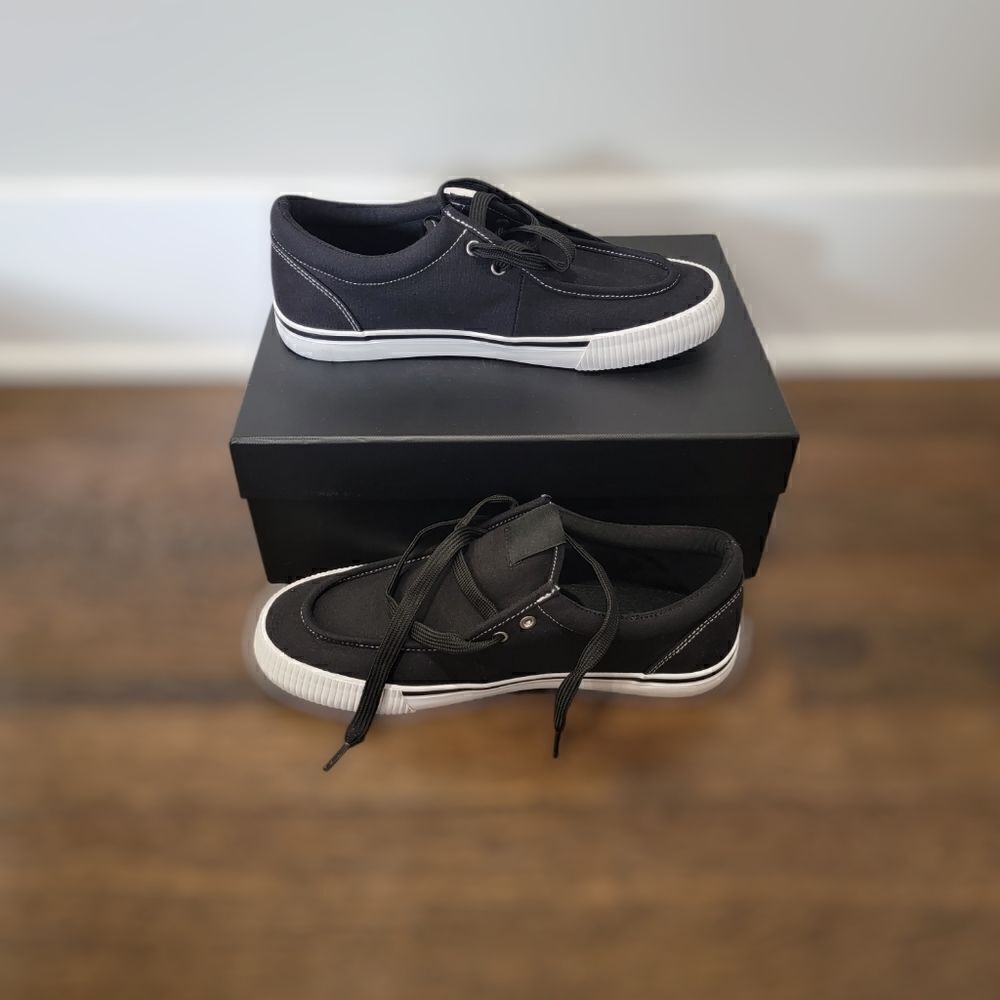 New STEVE Madden Black Size 6 converse style - Picture 6 of 7